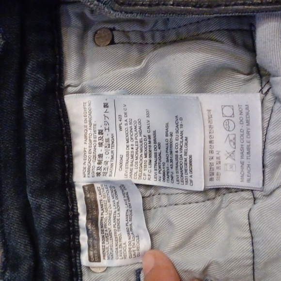 Levi's - Picture 8 of 12